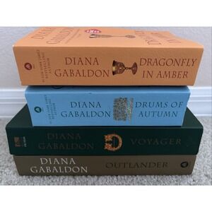 Diana Gabaldon 4 PB Book Lot Outlander Series Voyager Dragonfly in Amber Drums